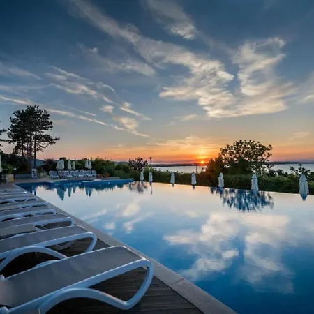 Santa Marina Sea Bliss Retreat Sosopol